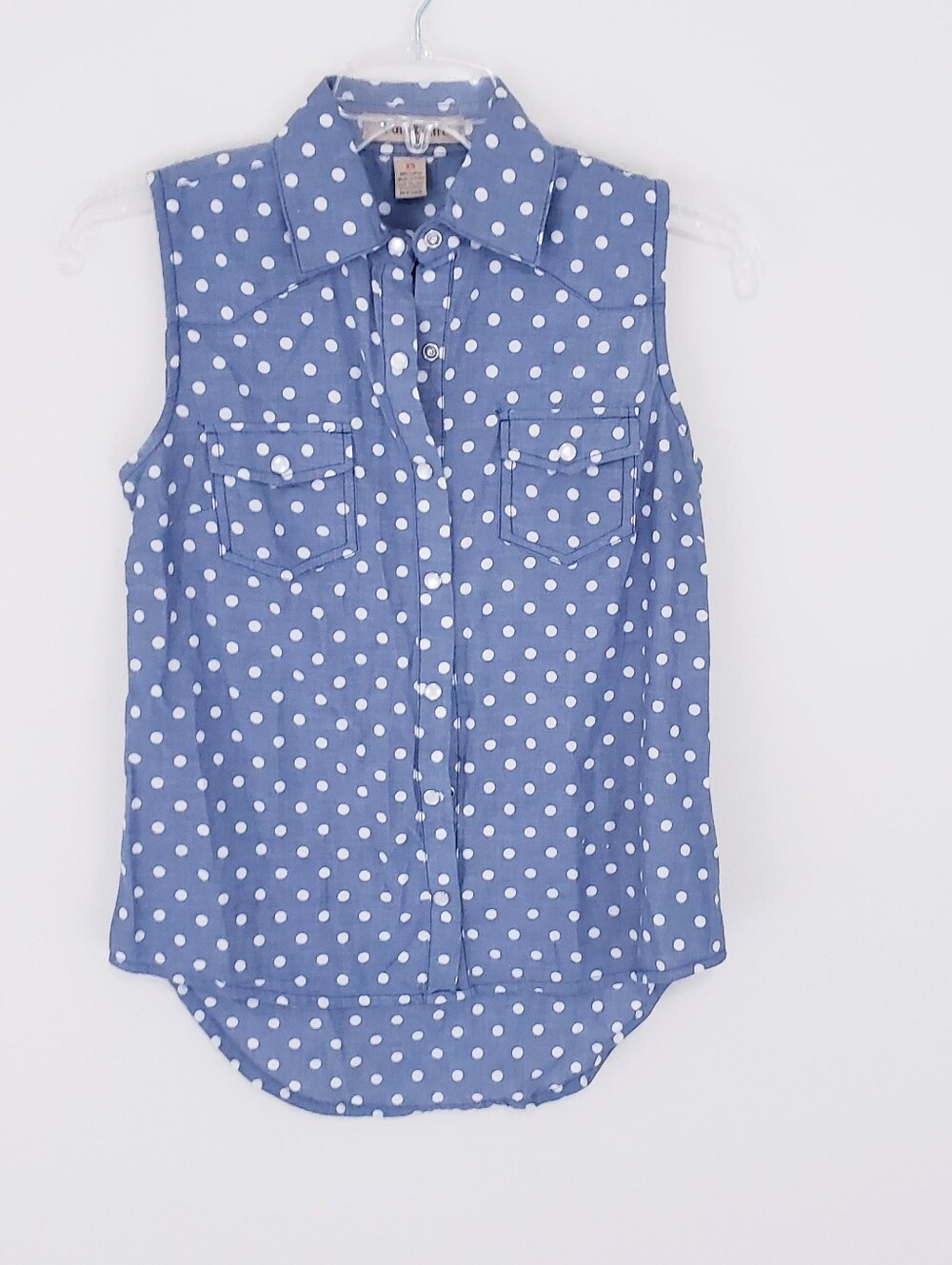 Denim Chambray Sleeveless Polka Dot Button Down Shirt Blouse Fun & Flirt USA XS